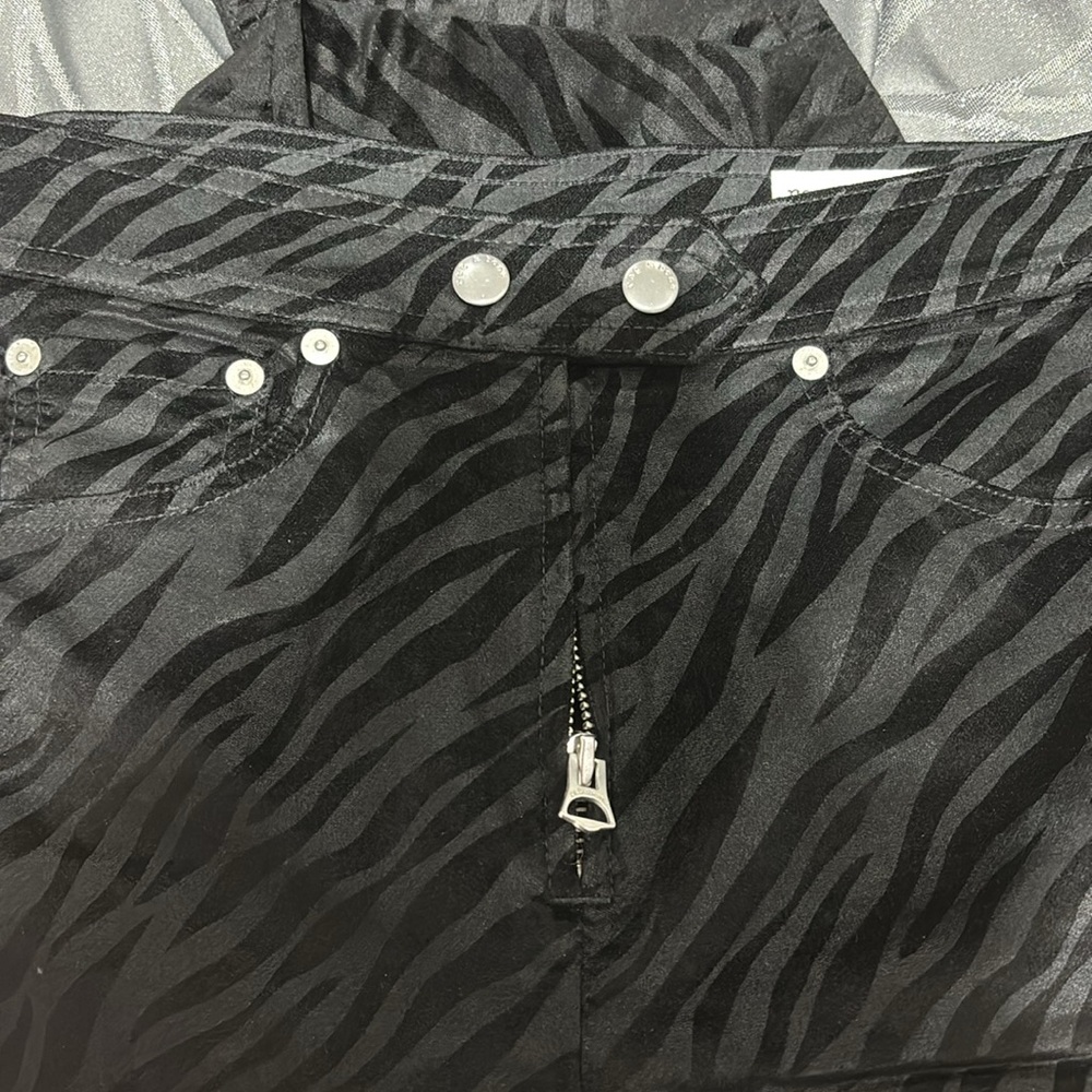 RAG & BONE
Nina High-Rise Zebra-Stripe Ankle Skinny Jeans - Picture 5 of 5